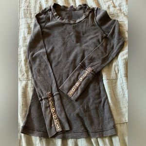Free people, waffle, thermal size large, studded, comfy top